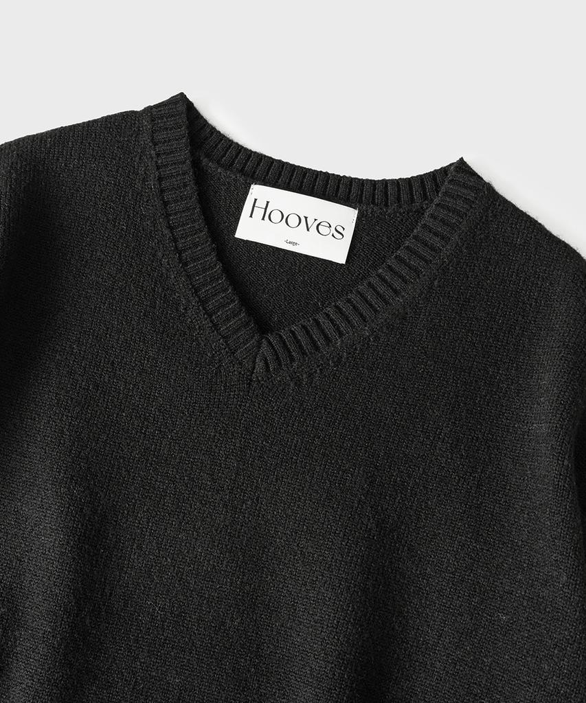 HOOVES Wool Blend V-Neck Crop Knit [Black]