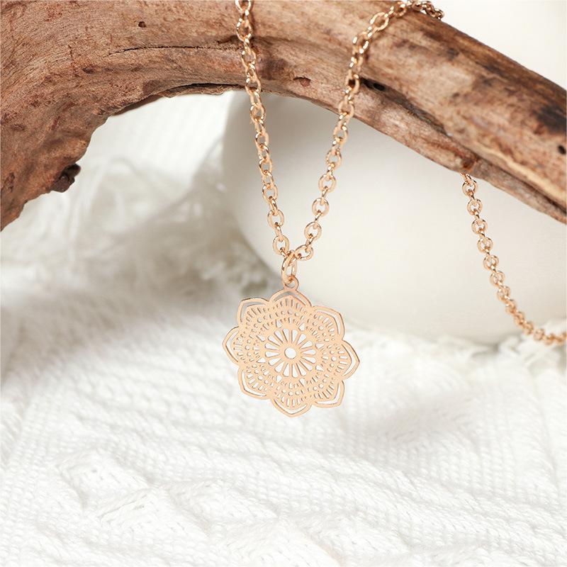 Богемные украшения полое ожерелье с узором мандалы для женщин простой ретро-подвеска с цветком