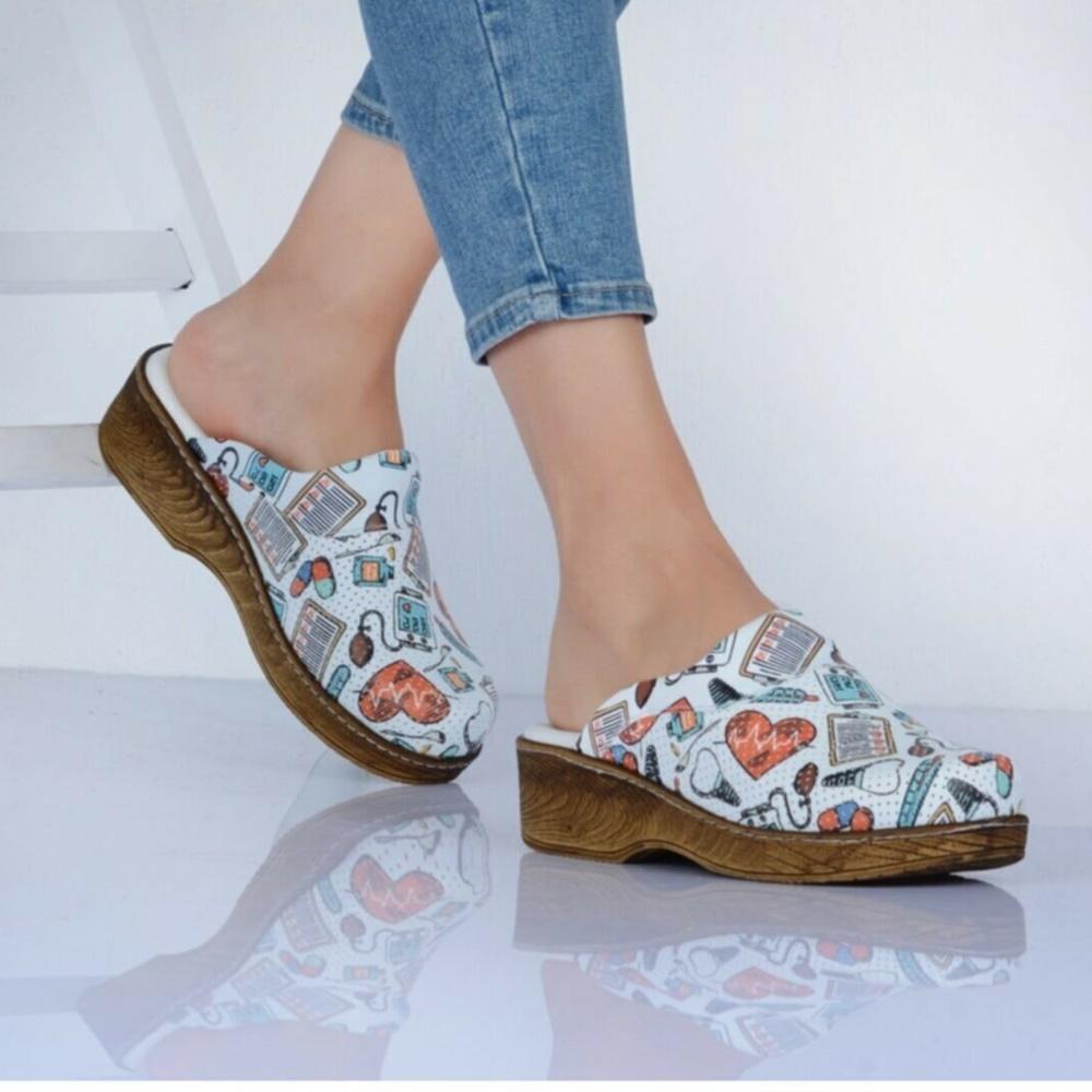 Orthopedic Women's Medical Clogs - Anti-Slip, Comfortable