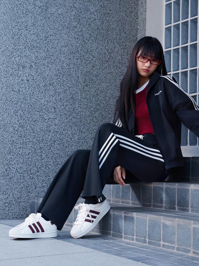 Кроссовки Adidas SUPERSTAR II Classic Shell-toe Sneakers Adidas Three-leaf KI 3570