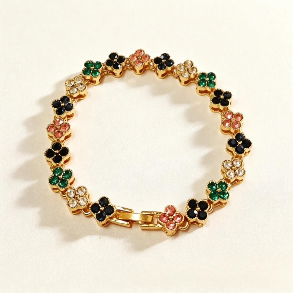 Full-diamond four-leaf clover bracelet - fashionable, luxurious, pull-out style accessory, versatile and colorful zirconium stone wristband