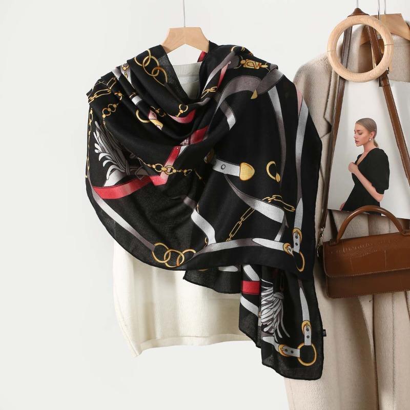 New Retro Leather Buckle Chain Printed Women's Scarf Silk Scarf Spring and Autumn Women's Fashion Scarf