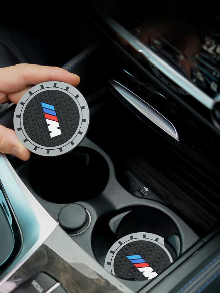 Горячие 2025 2 шт. Автомобильный держатель для стакана воды и бутылки Противоскользящая накладка Водонепроницаемый коврик для BMW M E46 E39 E90 E36 E60 E34 E30 F30 G20 X1 X2 X3 X5