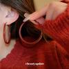 Акола красные геометрические круглые серьги ретро Гонконгский стиль серьги с темпераментом 2025 новые серьги женские
