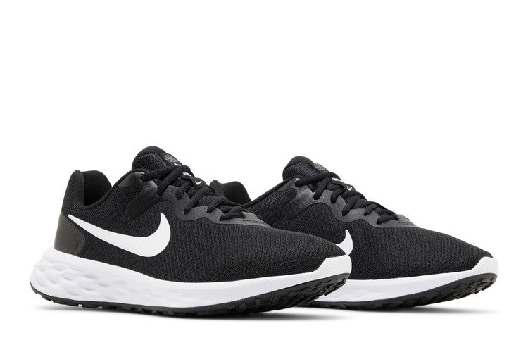 Nike Revolution 6 Очень широкий 'Черный Белый'