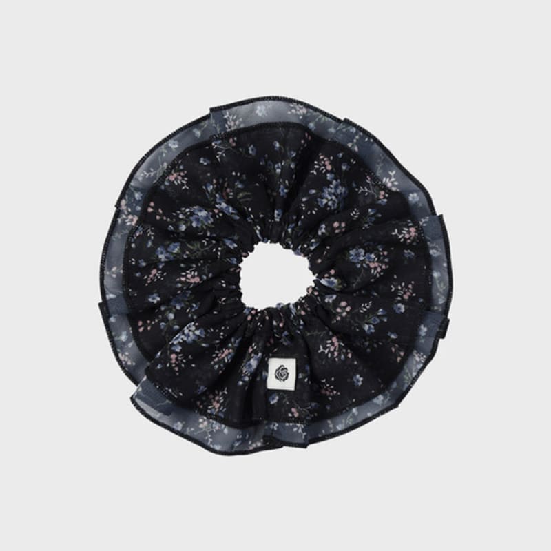 Эйрив ФЛОРАЛЬНЫЙ ШИФОНОВЫЙ СКРАНЧИ С РЮШАМИ (ЧЕРНЫЙ)