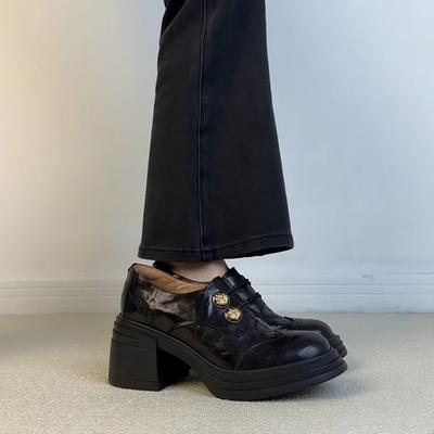 Версия из овчины~ Британский стиль Брок маленькие кожаные туфли женские водонепроницаемые на платформе на высоком каблуке кожаные одинарные туфли пуговица толстый каблук лоферы