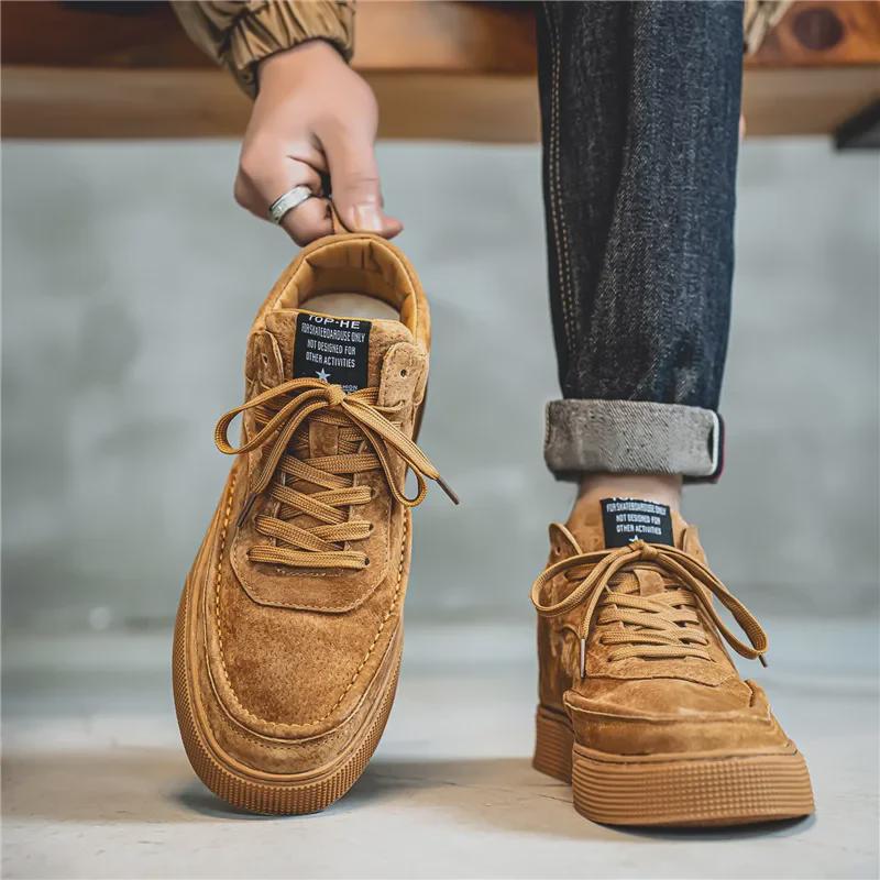 Men's Retro Low-Top Sneakers: Trendy Solid Color Casual Sports Shoes for Spring and Autumn