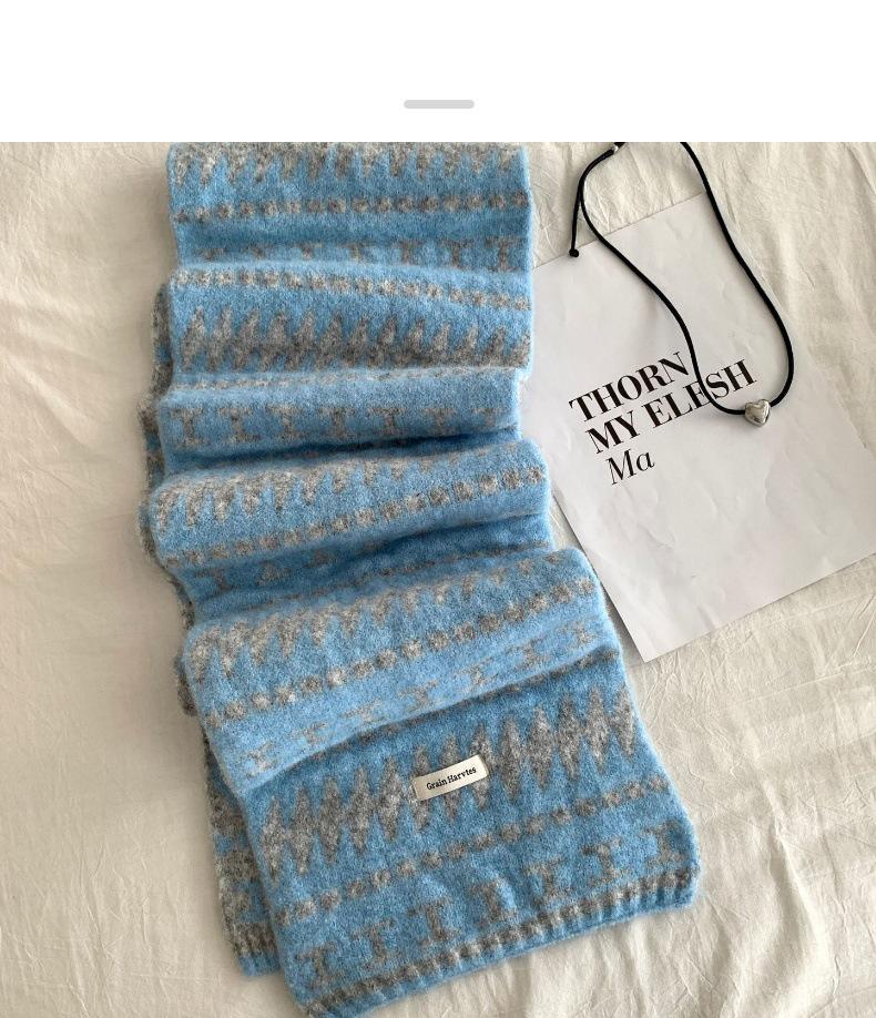 Fair Isle Wool-Blend Knitted Christmas Scarf for Men & Women - Warm, Cold-Proof, High-End Snood for Autumn/Winter