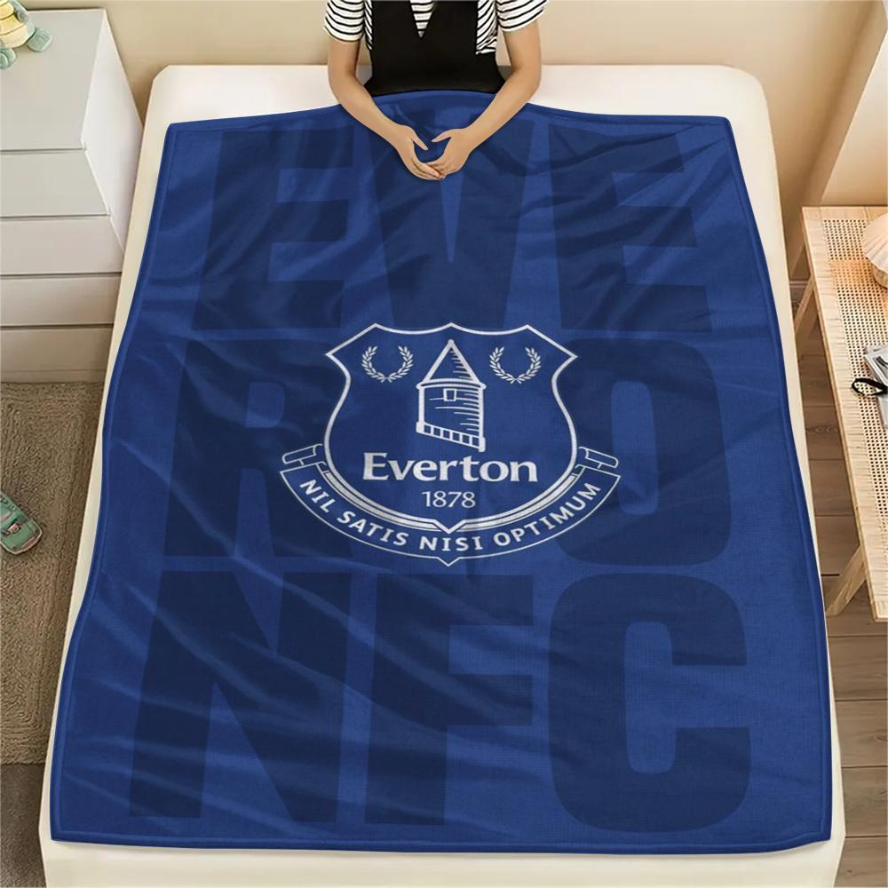 1pc Everton FC Print Flannel Blanket, High quality Comfortable for All Seasons, Home Decor, Warmth and Comfort, Perfect for Christmas Gifts40