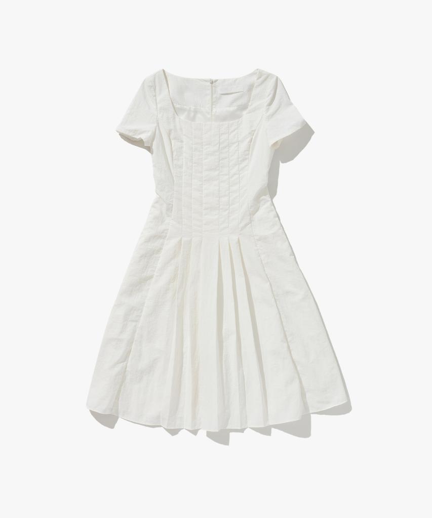 Plack Woman Pintuck Short Sleeve Dress