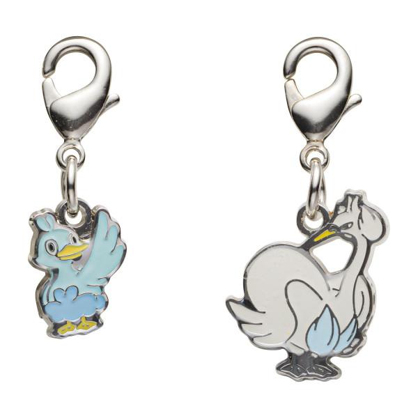 POKEMON Center National Encyclopedia Metal Charm 580 581 Kkojibori Swanna, 8601772140, Popular Pokemon In Korea