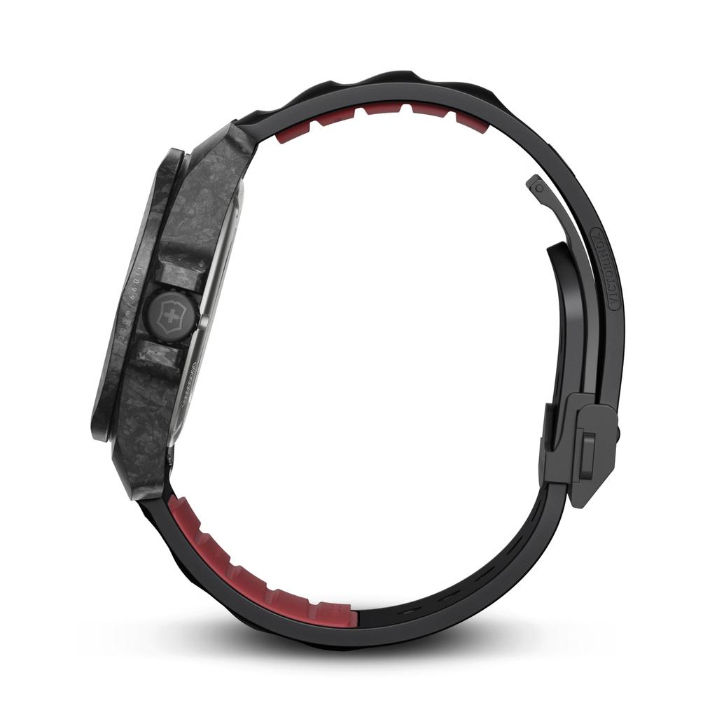 Victorinox ИНОКС. Автоматические наручные часы Ограниченная серия Красный и черный циферблат с черным резиновым ремешком Корпус из углеродного композита Набор мультитулов Ремешок