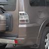 Декоративные накладки на задние фонари автомобиля Mitsubishi PAJERO 2007-2021, защитные наклейки для экстерьера автомобиля.
