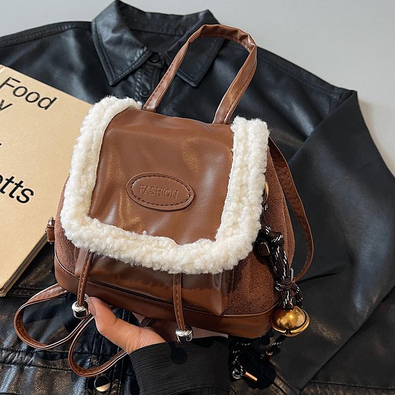 Niche Design Женский рюкзак Осень и зима Новый ретро модный маленький рюкзак Повседневный дорожный рюкзак для поездок на работу