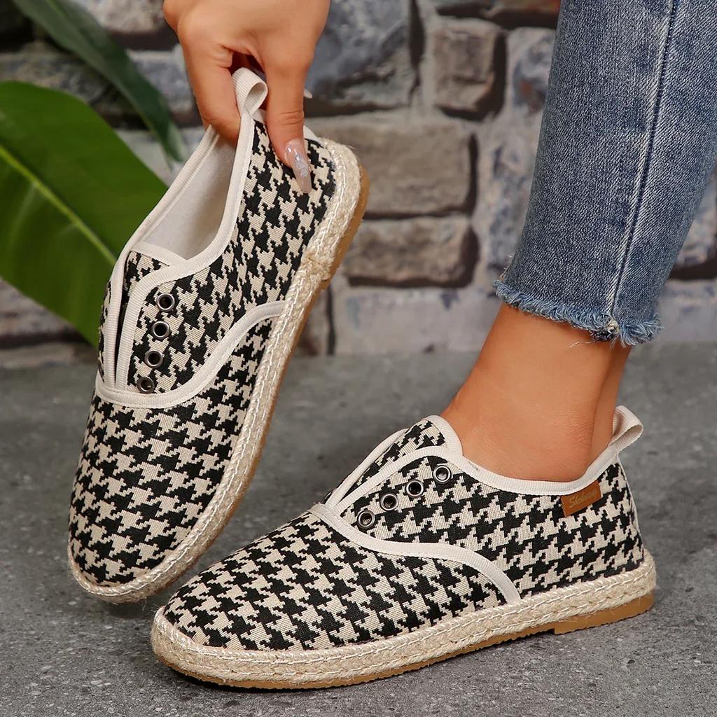 2024 New Versatile Women's Comfortable Shallow Mouth Round Toe Outer Wear Lightweight Spring and Autumn Women's Flat Shoes