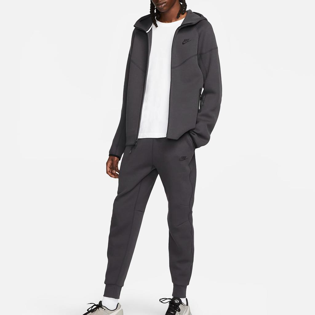 Nike Спортивная толстовка с капюшоном Tech Fleece Windrunner на молнии FB7921-060