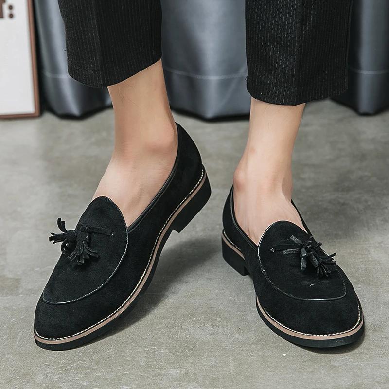 Italian Luxury Brand Suede Men's Tassel Design Loafers Slip-on Handmade High Quality Nubuck Leather Shoes Pointed Toe Thick Sole