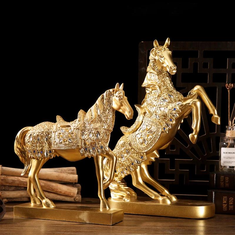 Golden Horse Statue Resin Animals Figure Nordic Abstract Ornaments Chinese Fenshui Figurines for Interior Room Home Decor