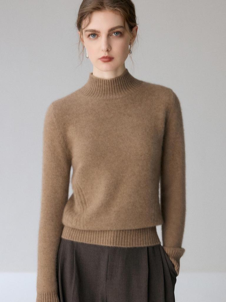 Women's High-End Cashmere Turtleneck Sweater - Long Sleeve, Loose Fit, Warm Knit Wool Base Layer for Autumn/Winter.