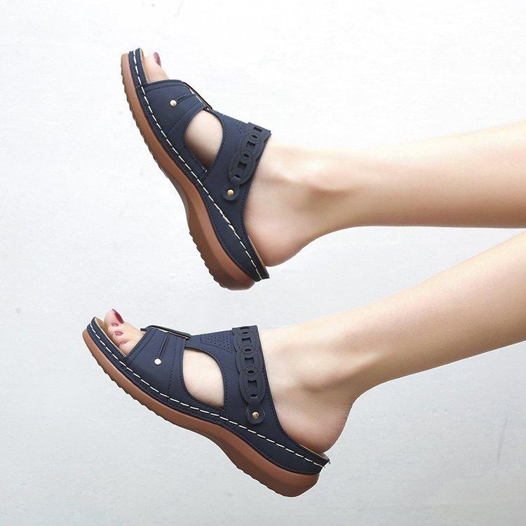 2024 summer new fashion women's shoes slope heel thick sole cool slippers women's shoes large size 43