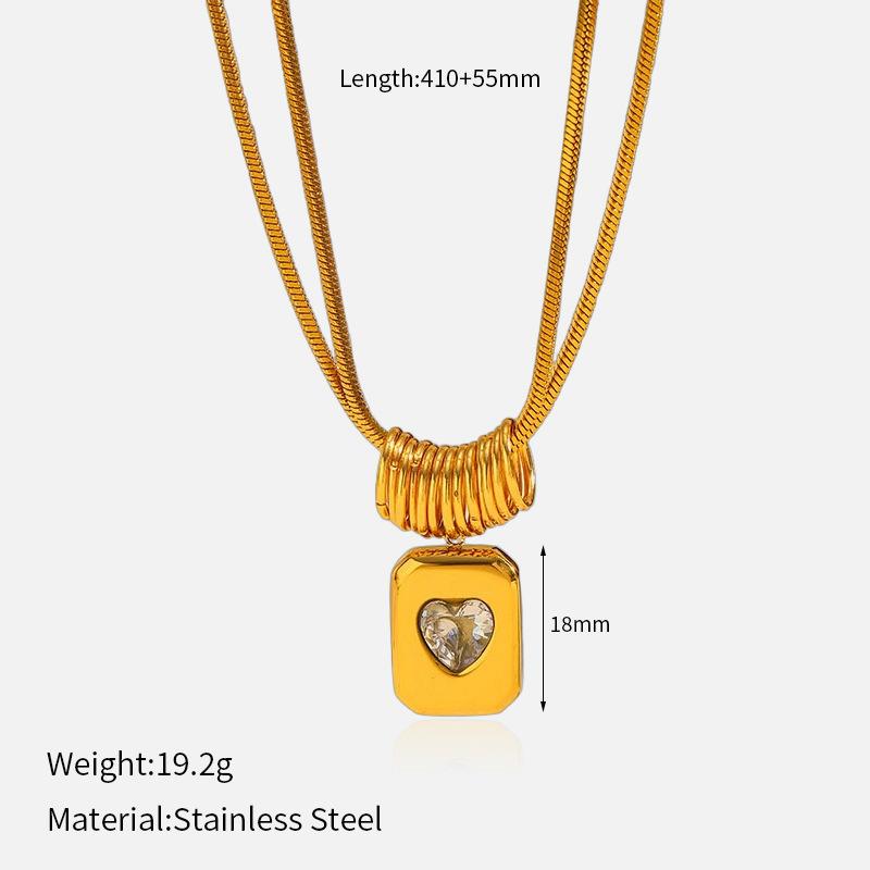 Diamond Inlaid Heart Pendant Titanium Steel Necklace Premium Sweater Chain Tarnish Free 18K Gold Clavicle Chain Jewelry