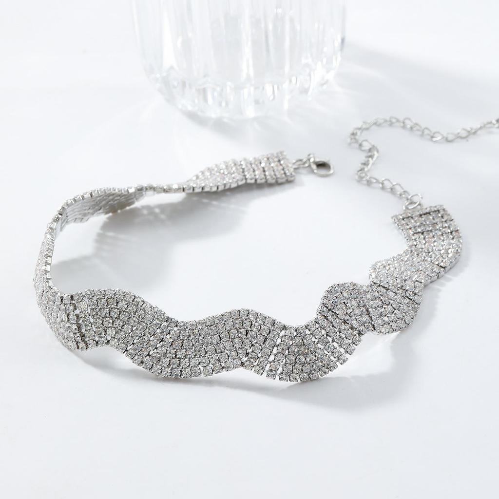 2024 Новое роскошное женское ожерелье-чокер с бриллиантами и цирконами в стиле INS
