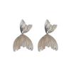 New Simple Metal Style Wrinkle Fishtail Stud Earrings for Women Fashion Personalized Daily Accessory Party Jewelry Birthday Gift
