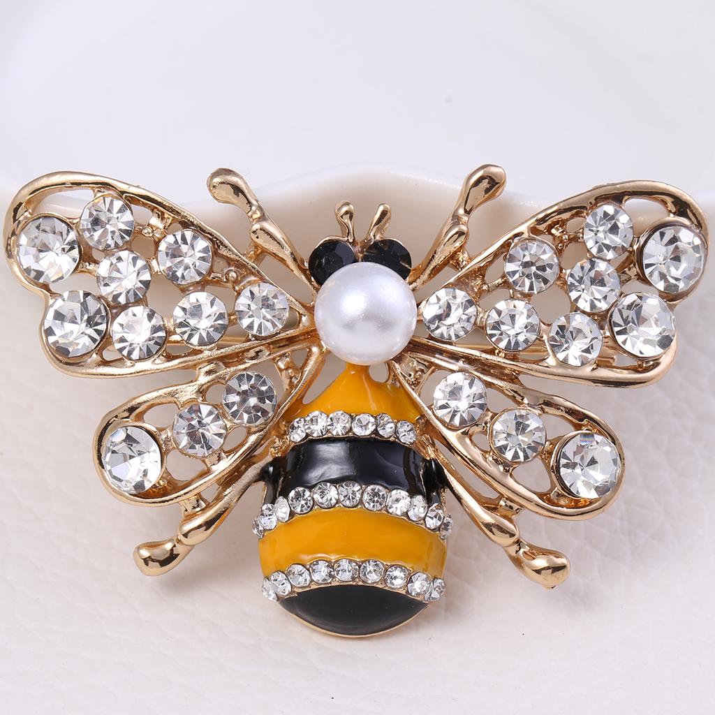 Fashion Flying Bird Eagle Enamel Pins Crystal Rhinestone Swallow Parrot Owl Animal Brooches For Women Clothes Scarf Jewelry Gift