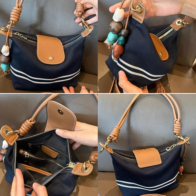 Korean washed denim with stray bag 2026 new fashion versatile messenger women's bag