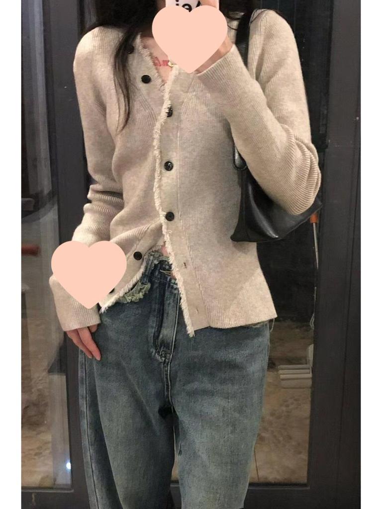 Chic Slim Fit V-Neck Knitted Cardigan for Women - Spring/Summer Long-Sleeve Top