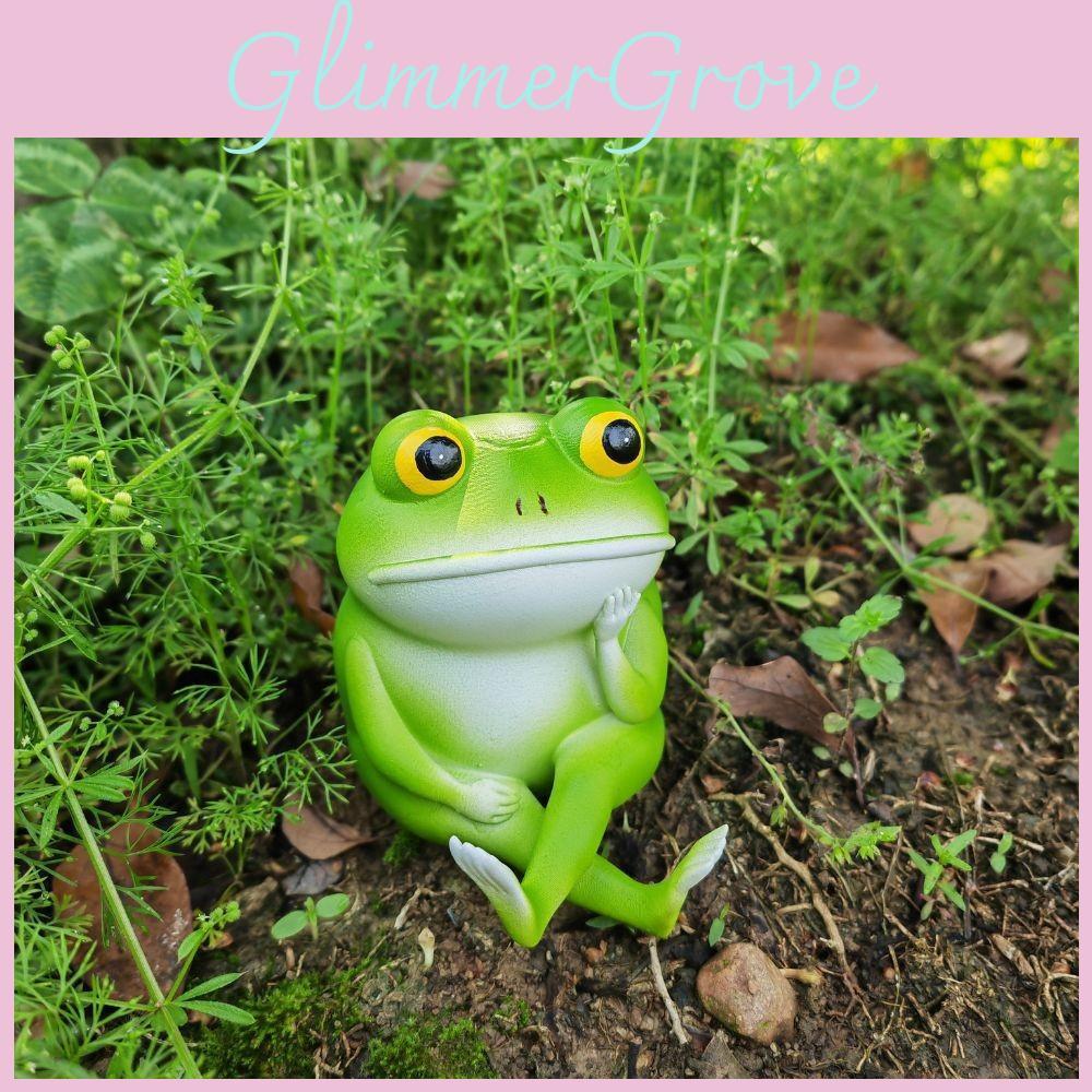 Красивая полимерная скульптура задумчивой лягушки, идеально подходящая для украшения сада и рабочего стола