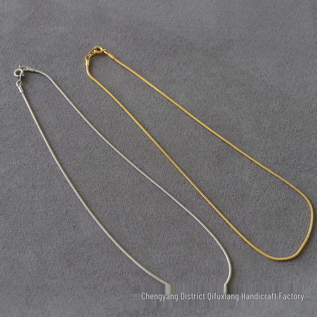 Exquisite Minimalist Snake Bone Chain: 18K Gold-Plated Mini Necklace with Sparkling Gold Thread