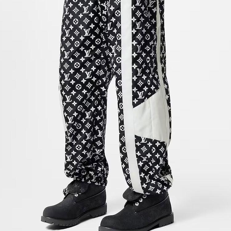 Технические спортивные брюки с принтом Monogram от Louis Vuitton 1AFWQD