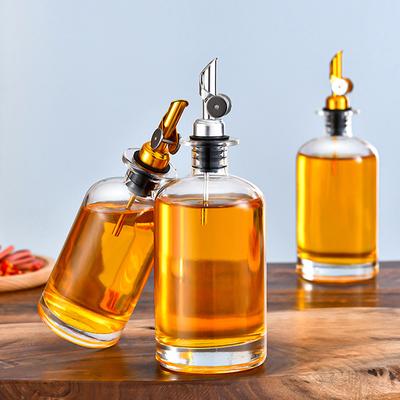 Стеклянная бутылка оливкового масла, дозатор, носики, разливочные устройства, воронка, графин, кухня