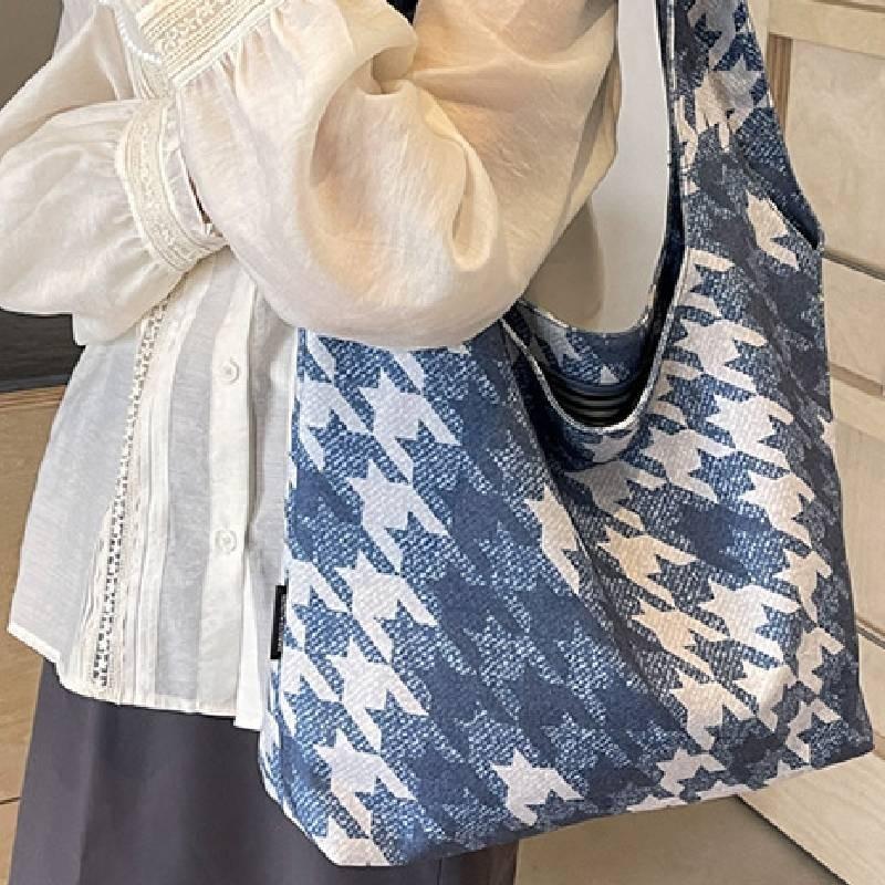 Большая холщовая сумка-тоут в клетку с ретро-дизайном в белых, коричневых и розовых тонах Уличный стиль Шик