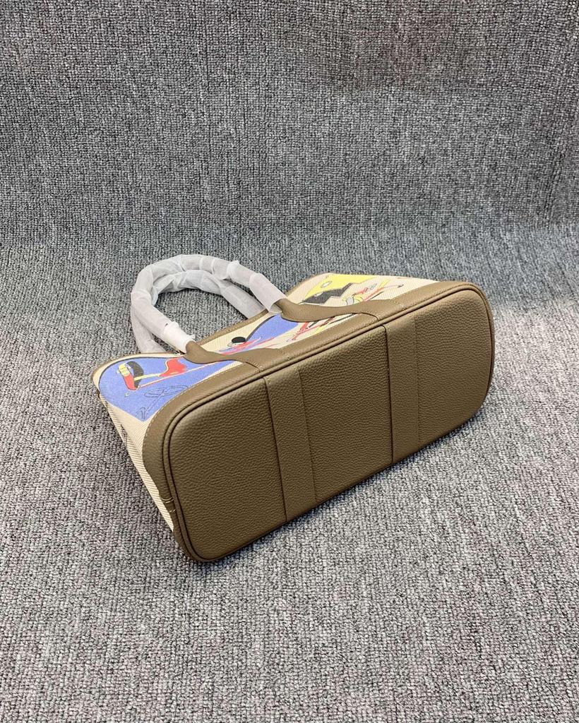 Сумка женская Doodle Garden ручной росписи из лоскутного шитья из коровьей кожи и льна - Сумка, на плечо, через плечо, 2025.