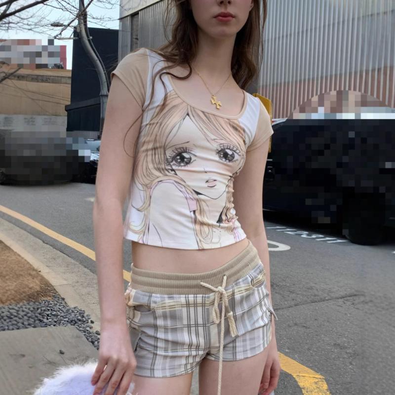 Футболка с принтом аниме и круглым вырезом в европейском и американском стиле с контрастными цветами для горячих девушек
