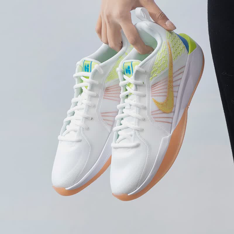 Nike Кроссовки детские Sabrina 2 SE GS Hesi Hitter белые светло-лимонно-абрикосово-агатовые HF1188-100