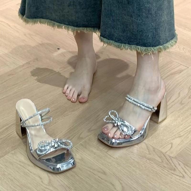 Летние новые толстые босоножки на высоком каблуке с юбками для женщин, носить высококлассные тапочки