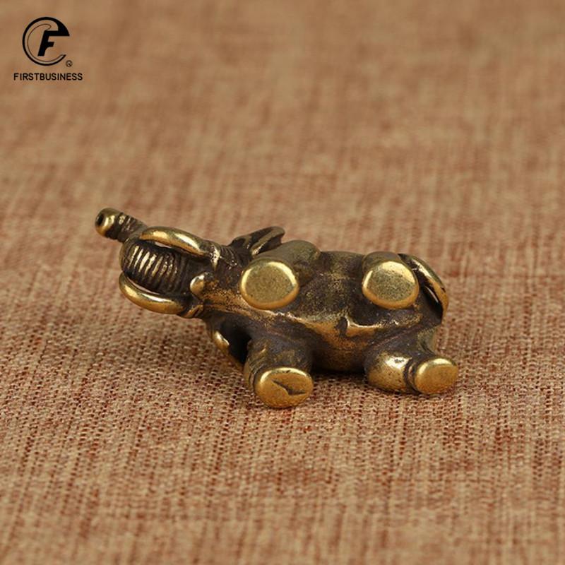Mini Cute Brass Elephant Small Statue Desktop Drnaments Hooks Home Office Decorative Ornament Creative Brass Elephant Key Chain
