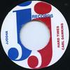 7-дюймовая пластинка CARL DAWKINS - Hard Times / Version JJ004 JJ 1967 Великобритания Регги, Ска и Даб