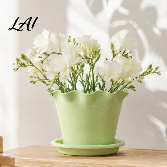 Drainage Pot with Saucer Wavy Edge Planter Saucer Thickened Flower Succulent Tray Holes Modern Plant for Indoor Outdoor Plants Round Garden Holder