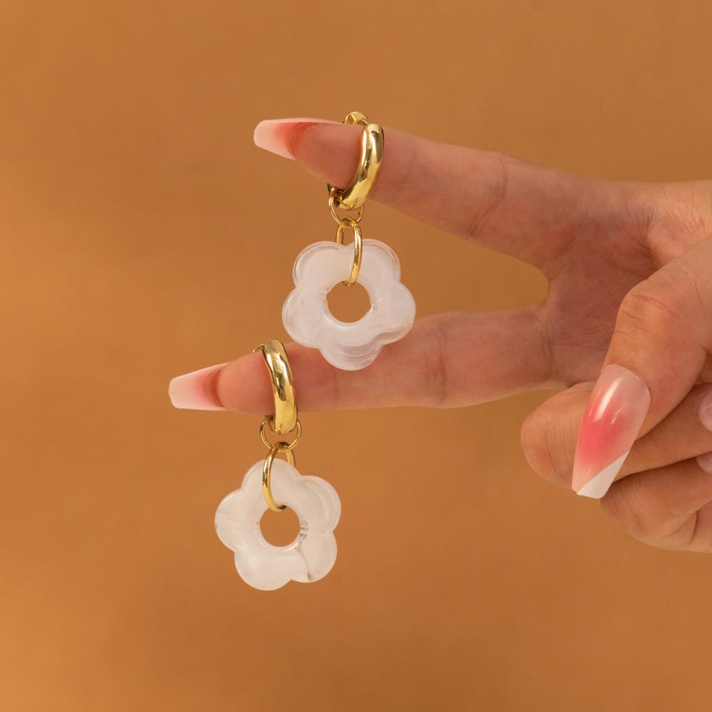 Stylish Flower Resin Earrings Modern Geometric Design Perfect For Snap Street