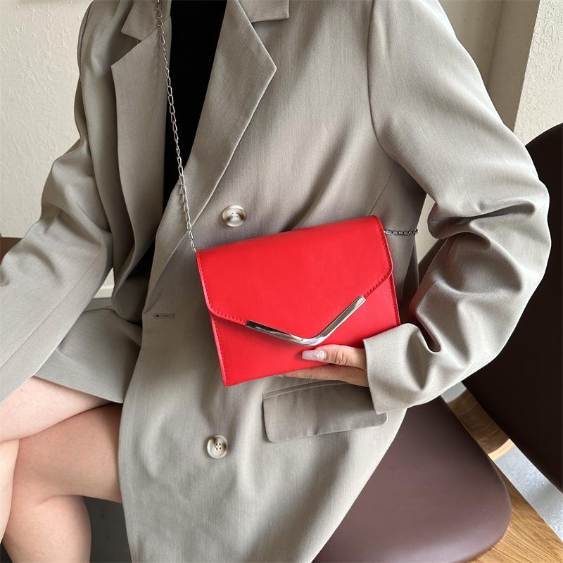 Bag 2025 New Trendy Autumn Fashion Small Square Bag Temperament Women's Bag Chain Bag Solid Color Casual Shoulder Messenger Bag