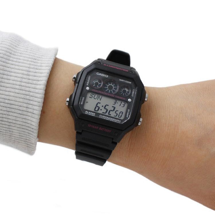 Casio Серия для молодежи Квадратный циферблат Цифровые Модный тренд Классический Ретро Квадратные Десятилетняя батарея Водонепроницаемые Ударопрочные Спортивные часы Мужские часы AE-1300WH-1A2