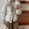 Женская куртка-пуховик с капюшоном 2024 года, зимняя мода, милый маленький дизайн, круглая кнопка, теплая белая утиная пуховая одежда