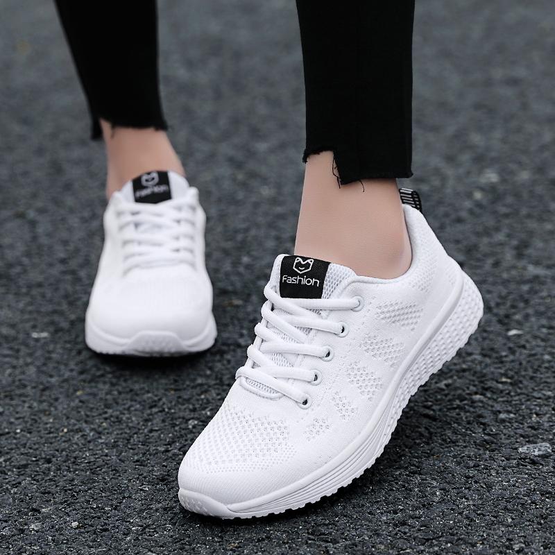 Fashion Women Running Shoes Breathable Mesh Women Sports Shoes Lightweight Outdoor Jogging and Walking Shoes Lace Up Women Tennis Shoes