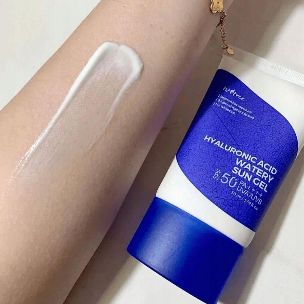 Isntree Hyaluronic Acid Natural Sun Cream SPF50+ Moisturizing Sunscreen 50ml