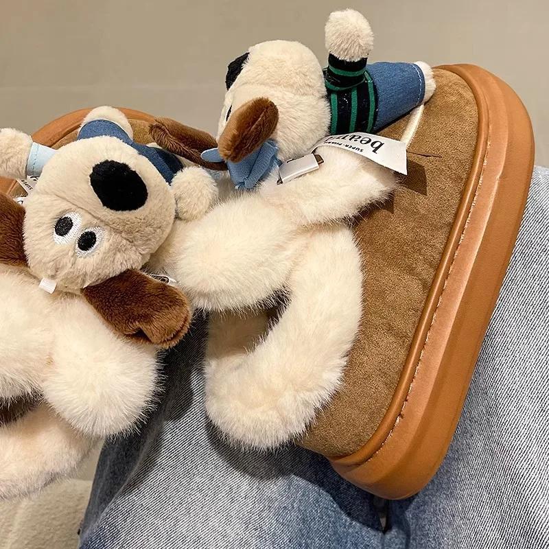 Мода 2024 Зимние женские мультяшные милые сапоги для снега с собакой для дома и улицы, нескользящие и теплые плюшевые хлопковые туфли, тапочки с собакой, хлопковые туфли